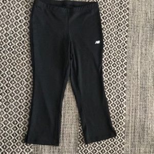 Women’s Small Black workout Capri length pants